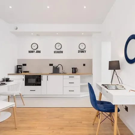 Cracow Starowislna By Renters * Krakow