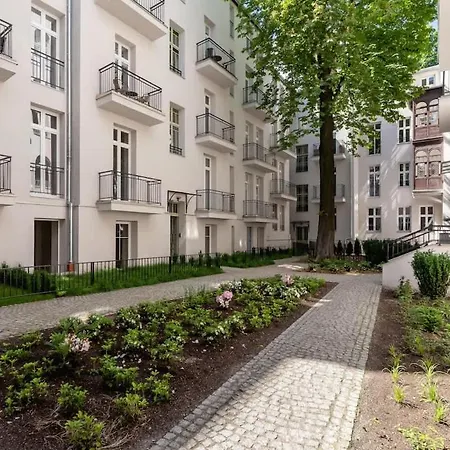 Cracow Starowislna By Renters